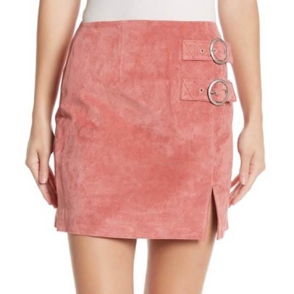 Blank NYC Pink Suede Double Buckle Mini Skirt Size 24 - Picture 2 of 12